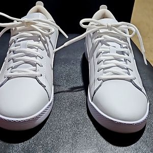 Used all white Pumas